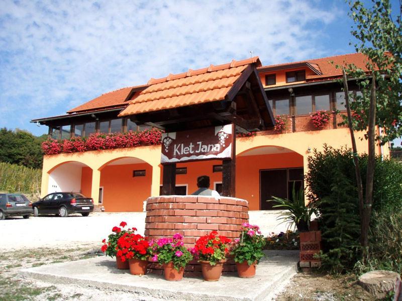 Klet Jana Bed & Breakfast 자스트레바르스코 외부 사진