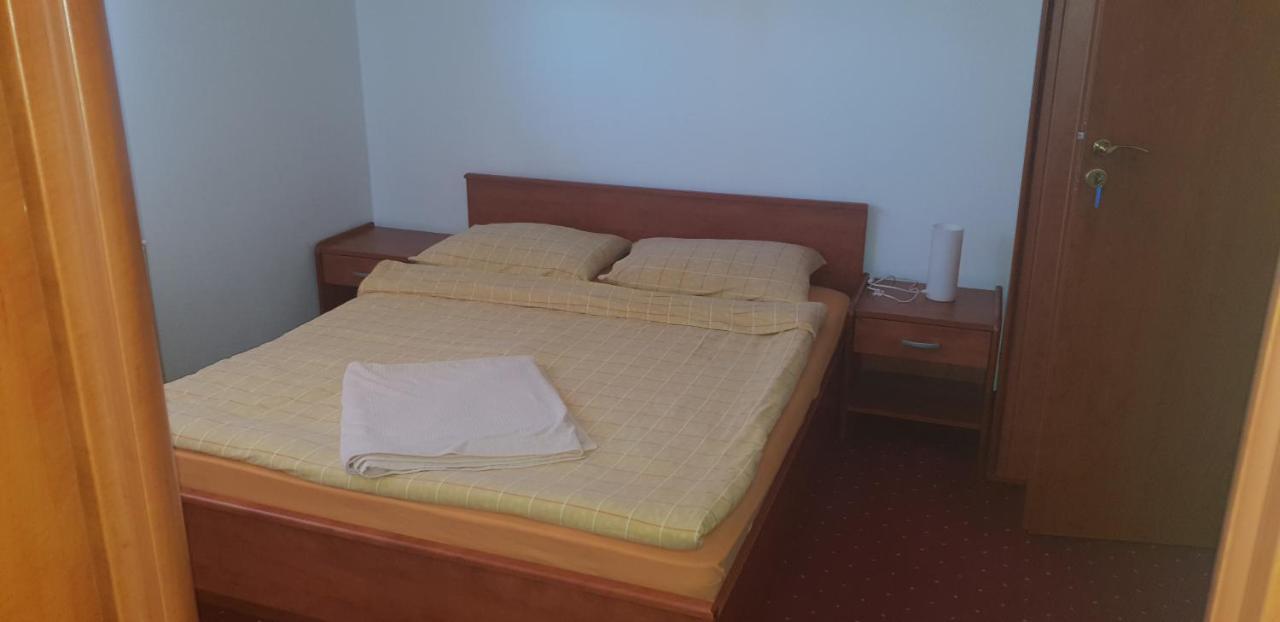 Klet Jana Bed & Breakfast 자스트레바르스코 외부 사진